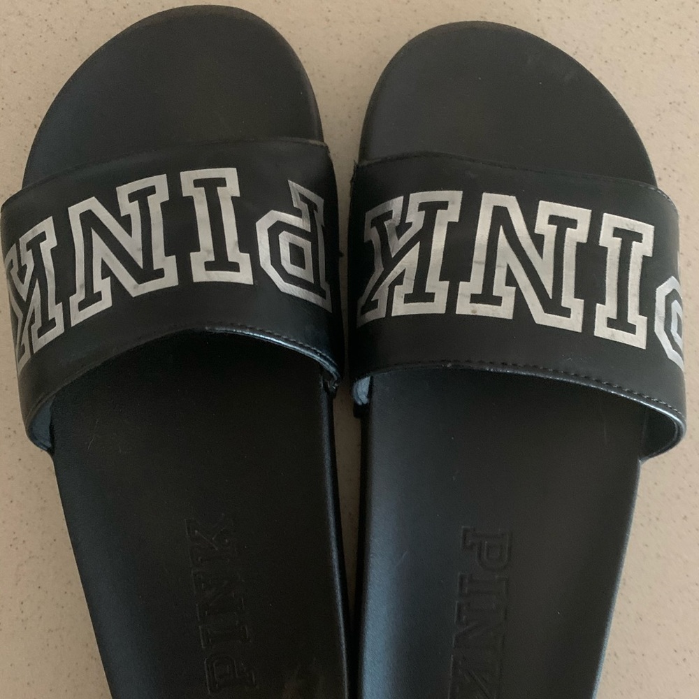 Victoria’s Secret pink slides size 10-11